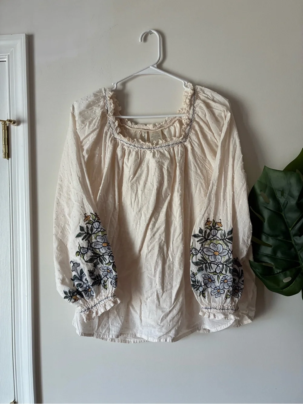 100% Cotton Cream Embroidered Peasant Blouse